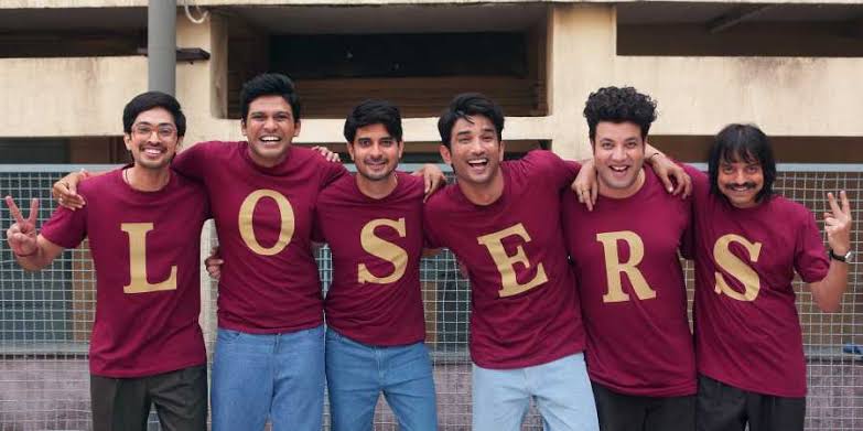DishaaSaha's tweet photo. #1YearOfChhichhore 
Now  It's been a year .. chhichhore is more than a film ..
..an emotion to all of us.
How much a two hour film can teach us would not be understood without watching it. 
Thanks for giving us infinite memories for the rest of our lives.♥️ https://t.co/ML0nckViqT