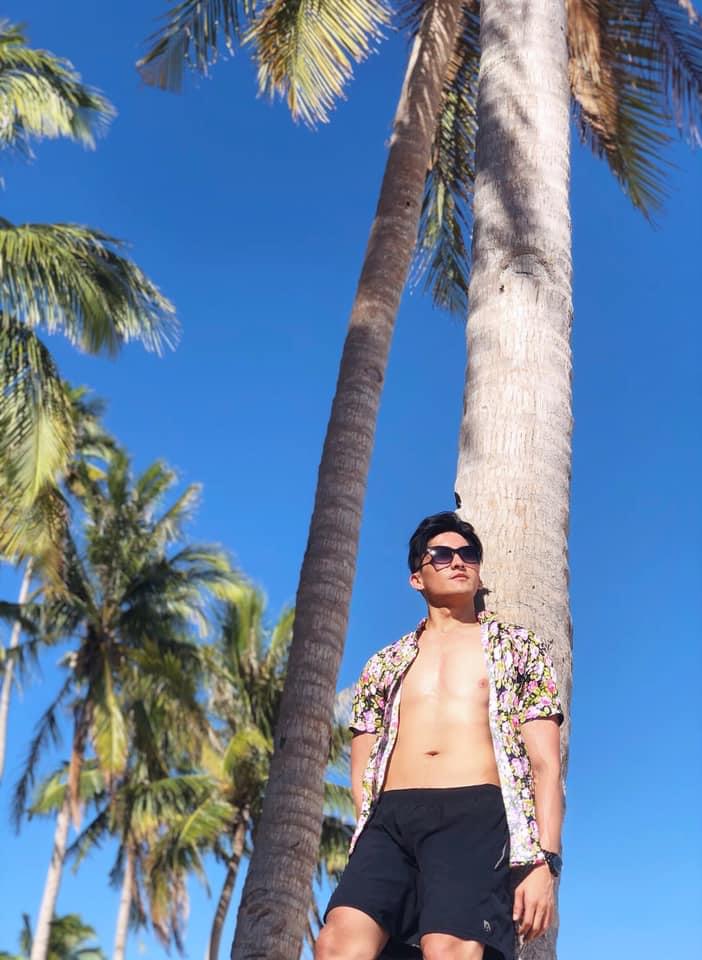 မင္း မွ မင္း ျဖစ္ေနတဲ့ငါက

မင္း မဟုတ္တဲ့ အျခားသူေတြနဲ႔ဆိုရင္

ေစာက္ရမ္းမာနႀကီးတာေနာ္...သိဖို့ 🙂