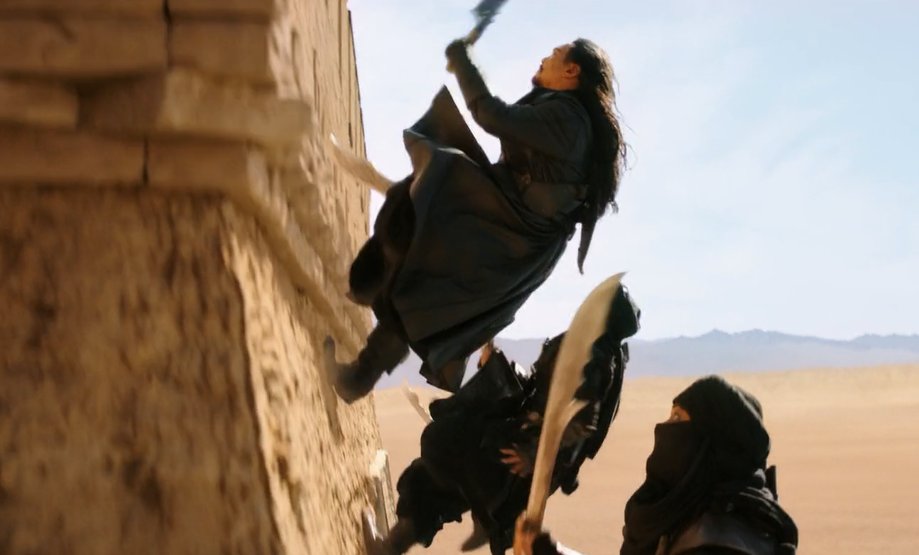 the Rourans just scaled a wall on foot... i mean....it's a common wuxia thing so i can't be bothered