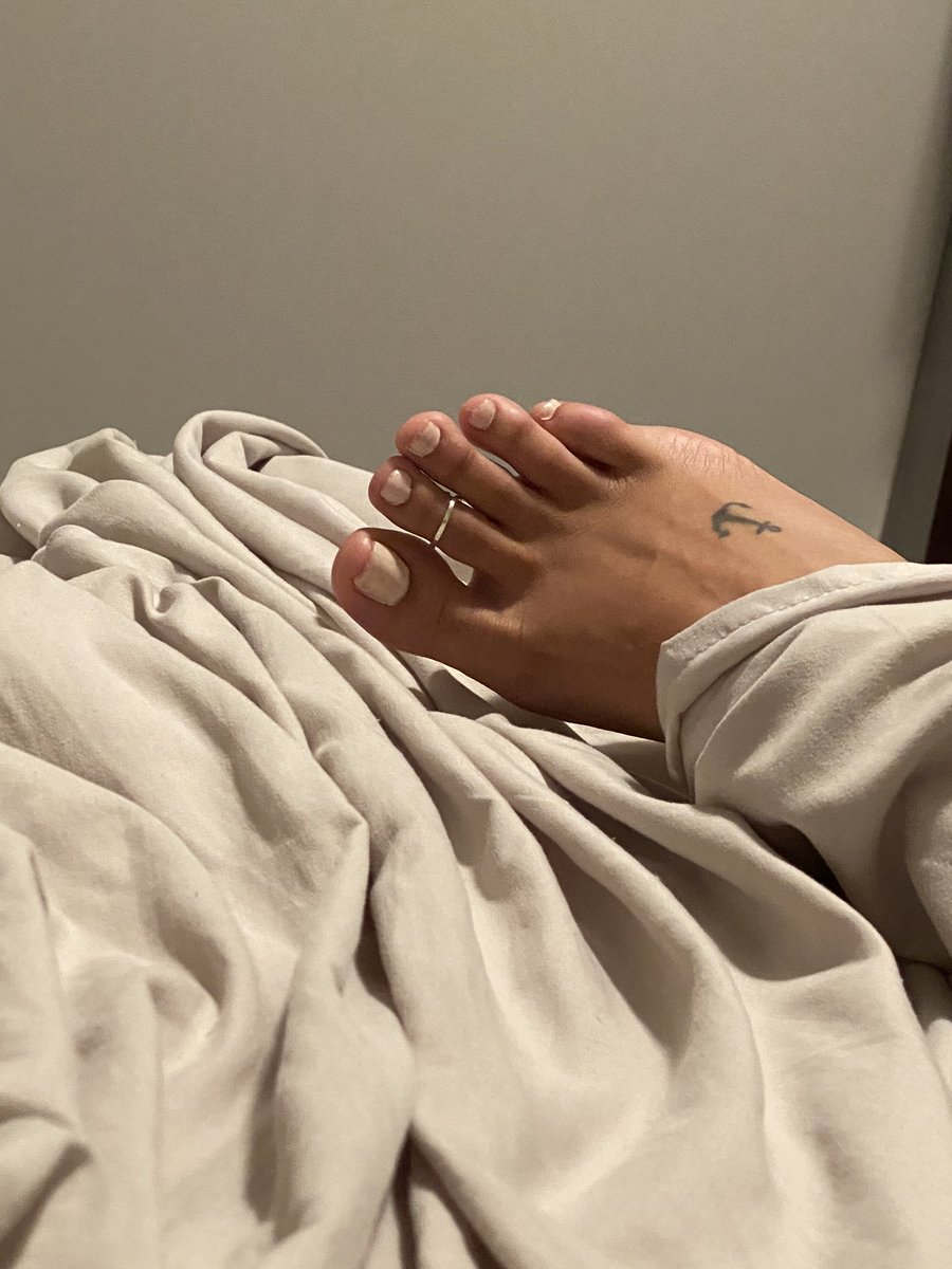 mixedmalattoto1's tweet photo. I have been laying in bed all day. Wanna come cuddle with my toes? 😘 #feet #feetpicforsale #feetsforsale #feetseller #FOOTFETİSH #footfettish #prettyfeet #feetdom #feetnation #feetaddiction #feetandsoles https://t.co/RB0re0NkZM