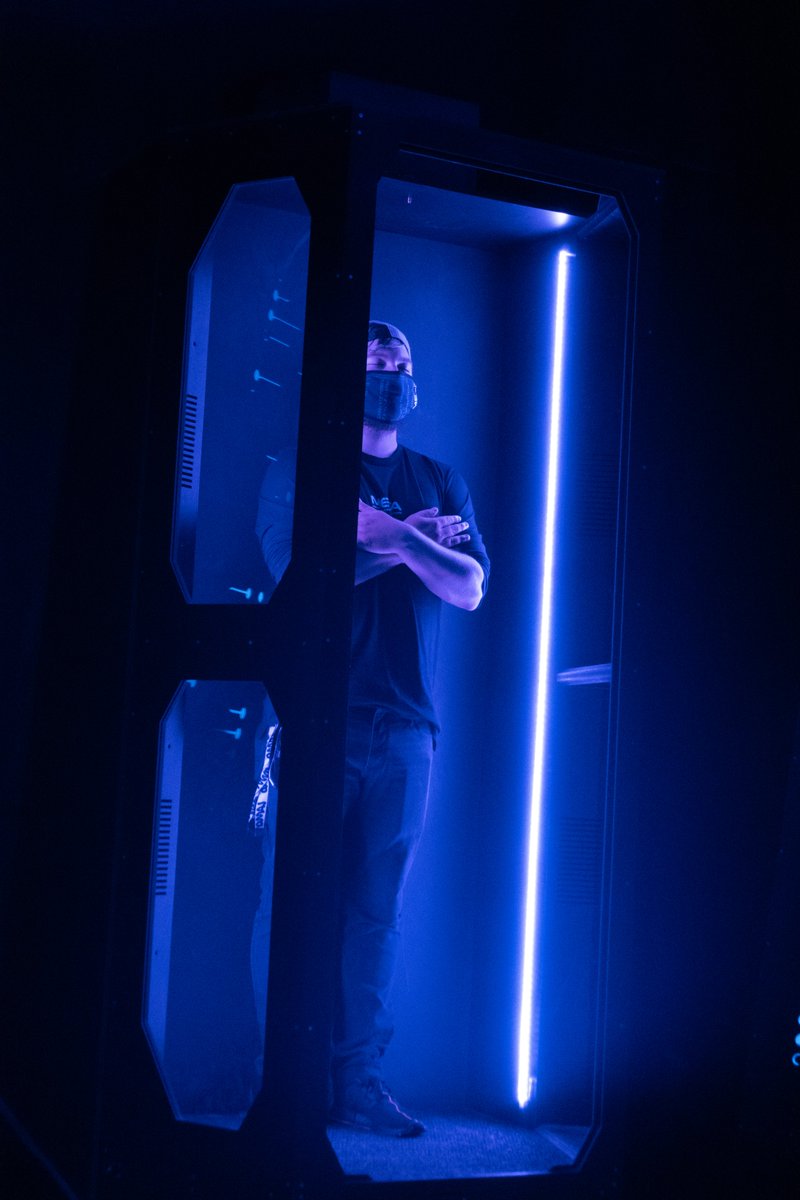 Who knew staying indoors would be the new Meta?

Coming soon: Explore The Great Indoors photoshoot ft. Admiredplague

Coming out of cryosleep: 09/06/20

👕: <a href="/metathreads/">MetaThreads</a> 
📸: @PlushiesTTV