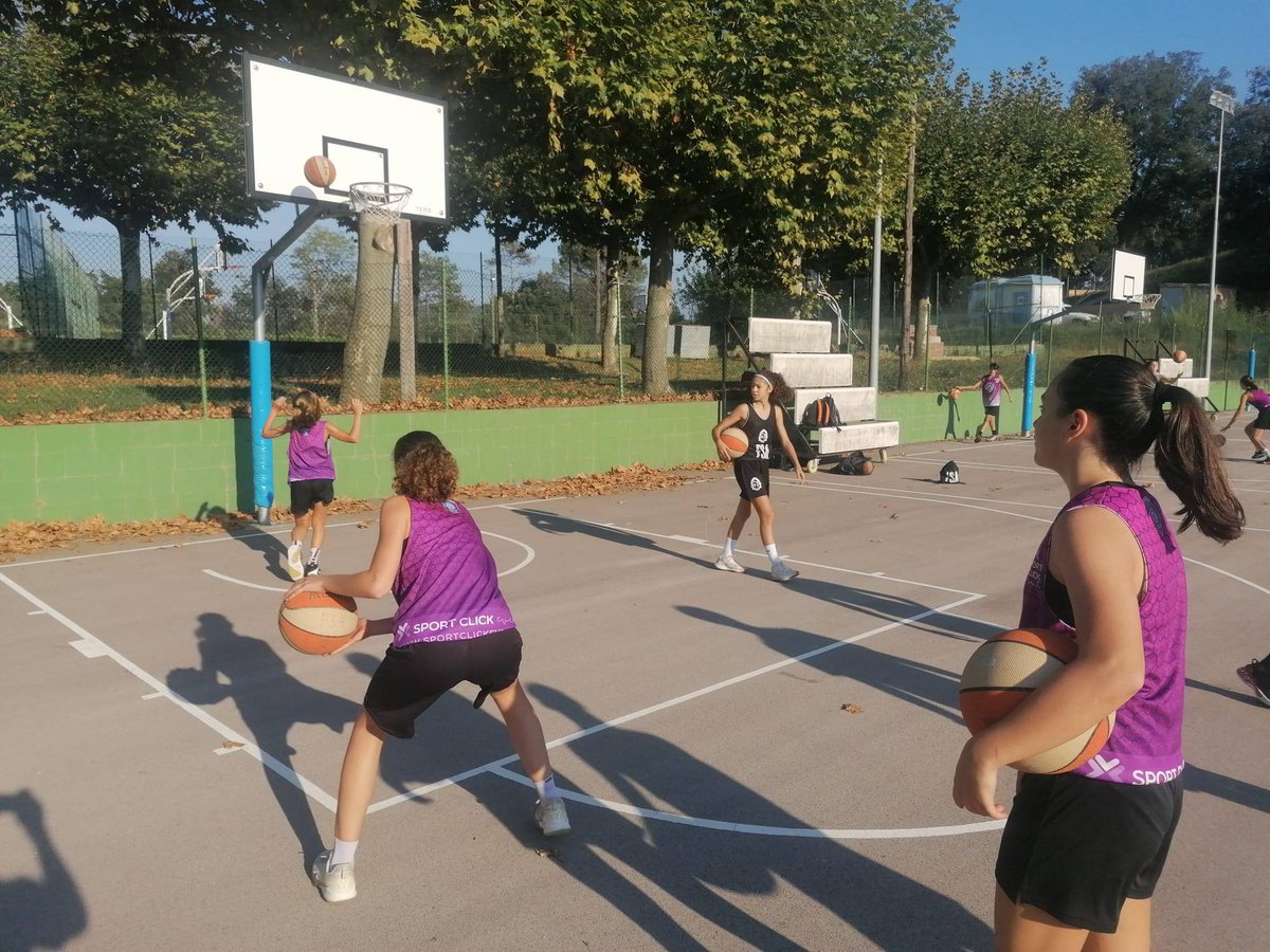 Bàsquet Femení Sant Adrià (FSA) 💜 tweet media