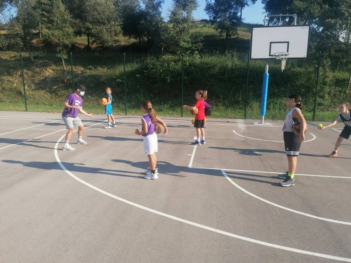 Bàsquet Femení Sant Adrià (FSA) 💜 tweet media