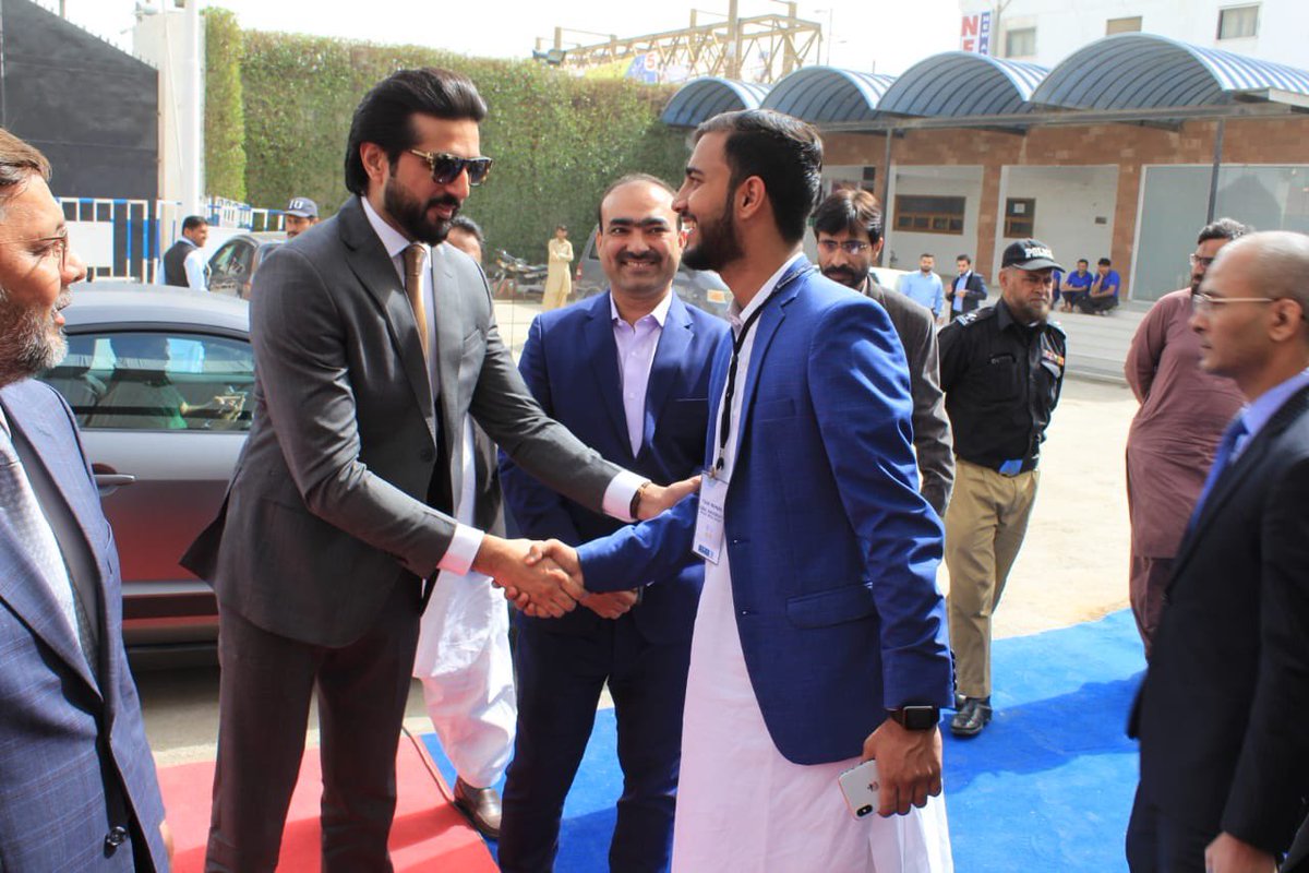 sheryarbhagat's tweet photo. Chief Sardar Muhammad Bux Khan Mahar is a progressive person who always encourages everyone support them. He won hearts of people by his services to his tribe & constituency. A Sardar who is always found among people listening to them resolving their issues.
#WeStandWithCSMBKM https://t.co/BmG3Bhg1WS