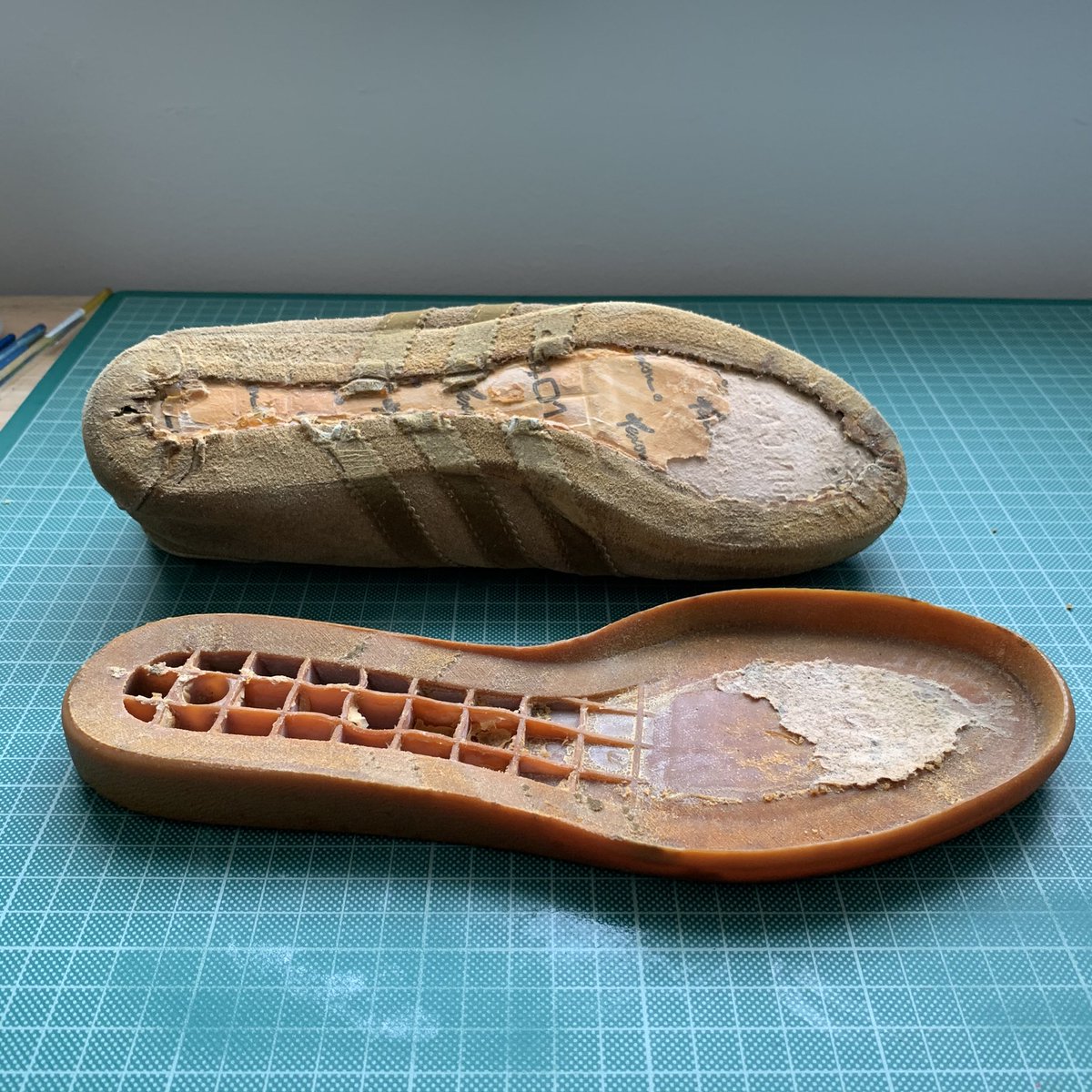 soleworx's tweet photo. Vintage Rivea.  Donor soles taken from modern tobacco https://t.co/XkEpDOivdF