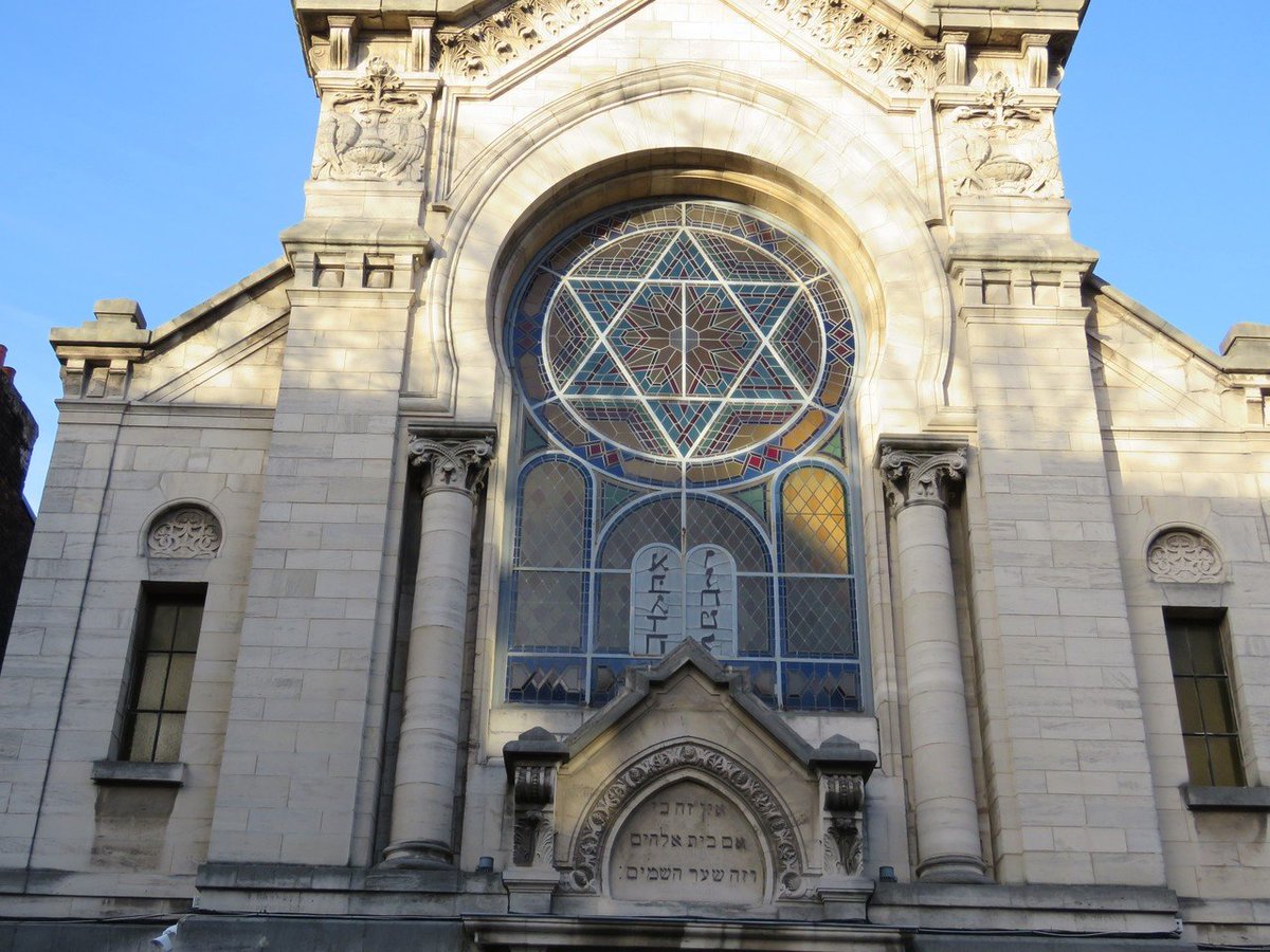 Lille Synagogue was built in 1891 in Lille, France.It is an Ashkenazi Synagogue in the Romano-Byzantine style.