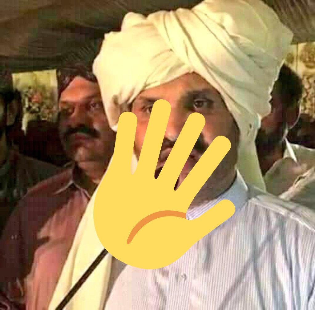 HafsaJillani's tweet photo. Proverb in Sindhi "Rab rusay tay mat kasay" How shameful act done by establishment puppet Ali Gohar Mahar in the month of Muharram  footsteps of Yazeed at dark night in Ghotki. Well,this time will pass away but History will never forgive his dirty politics. 

#WeStandWithCSMBKM https://t.co/AK6fsEo5qV