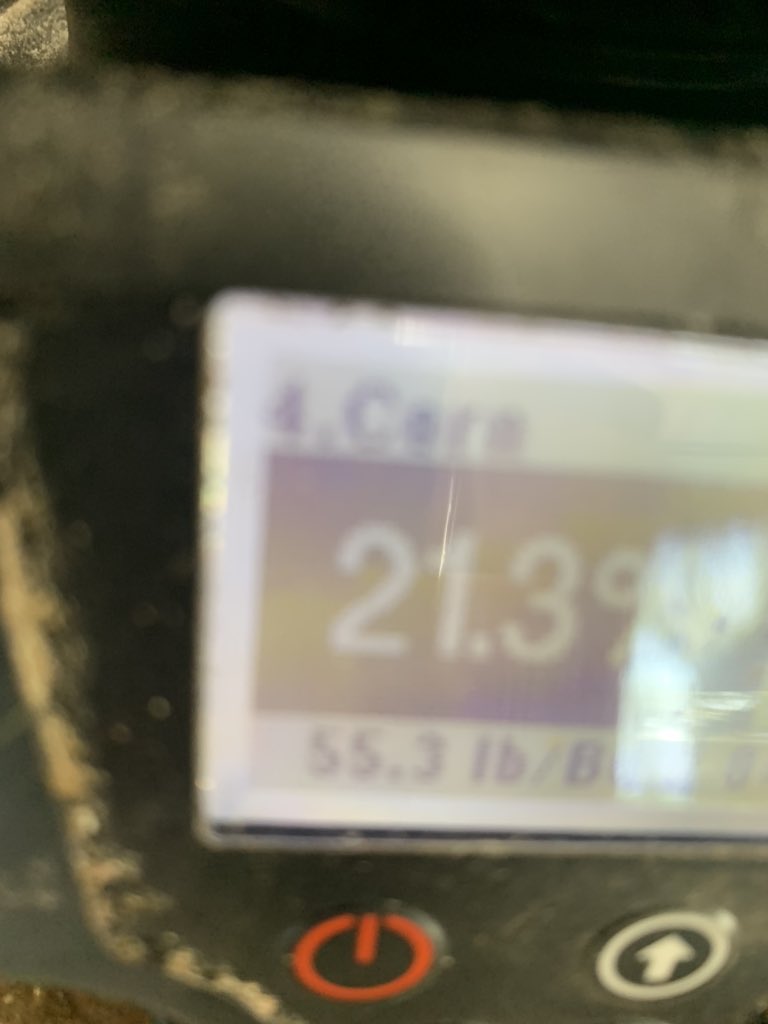 spinkroadfarmer's tweet photo. Just about time to sit in a combine for two months and get fat.    #harvest20 #fall15 #sodak https://t.co/VbxPfLUmN9