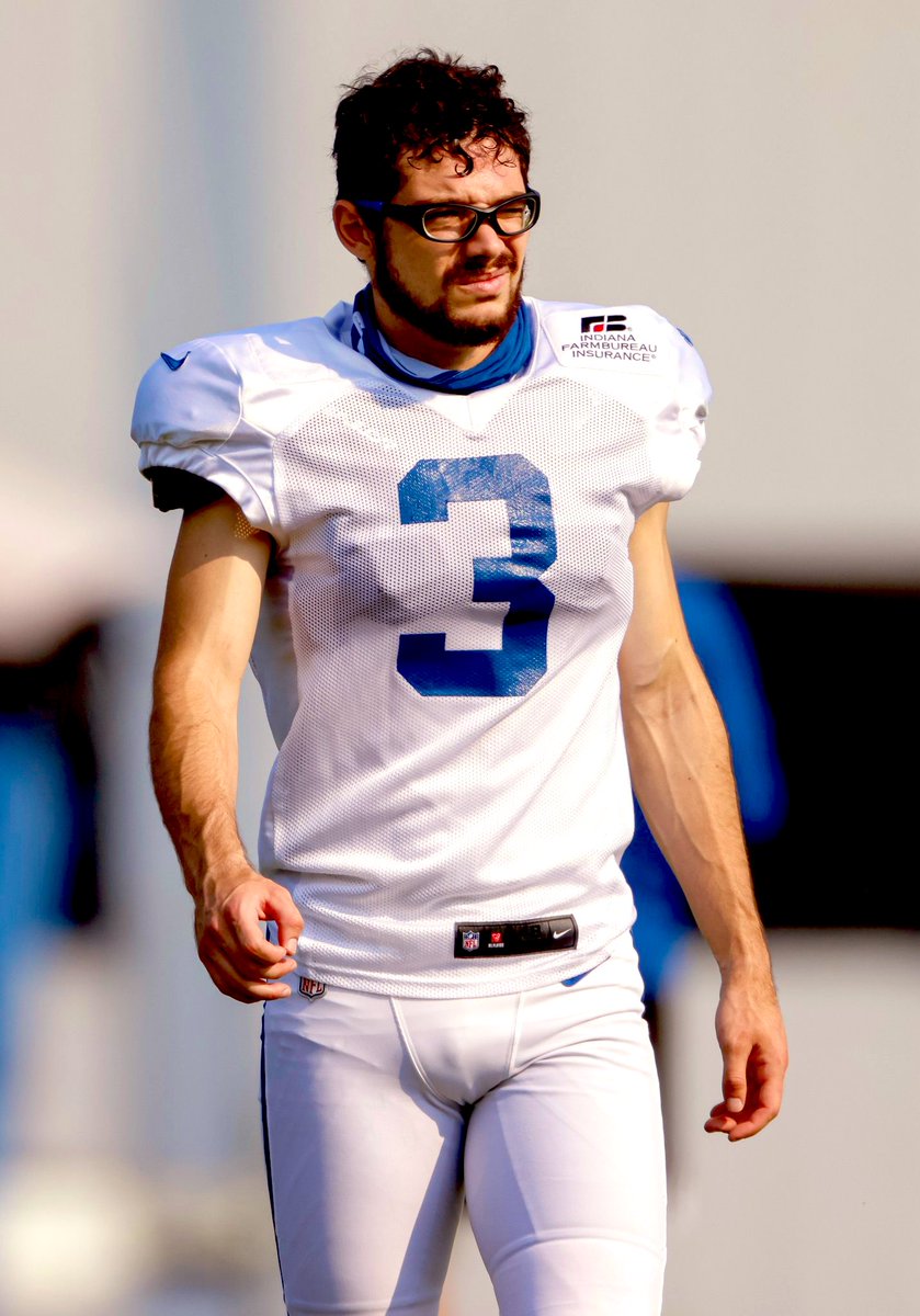 Cleriga's tweet photo. Alguien ganó el puesto con los Colts @Tirusbravo @RenatoFloresC #GamPlan @ConTocho @RodTheKicker3 https://t.co/gHDa8OjdAn