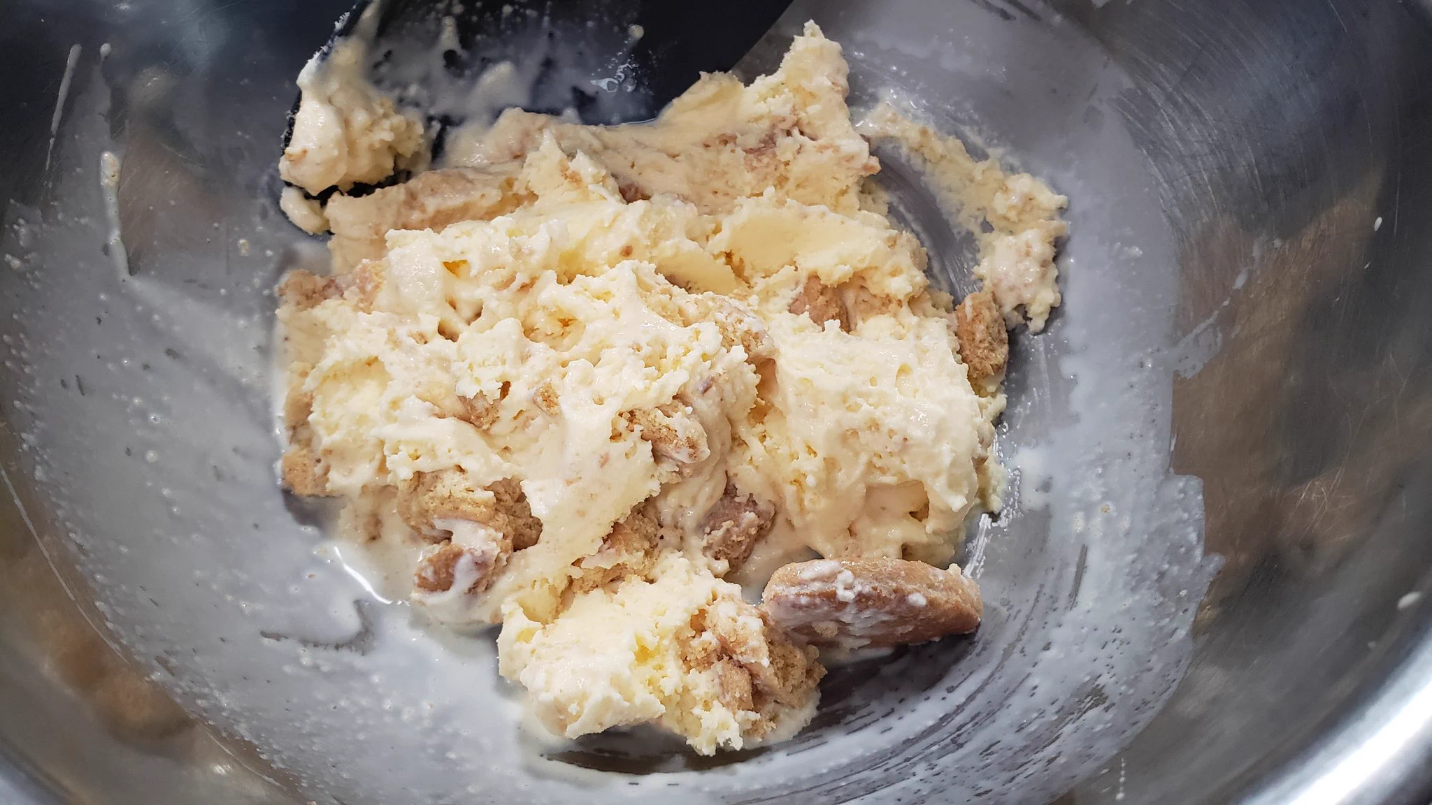 高級アイス越え！ソルティってクッキーとバニラアイスを混ぜると最高に美味しい。