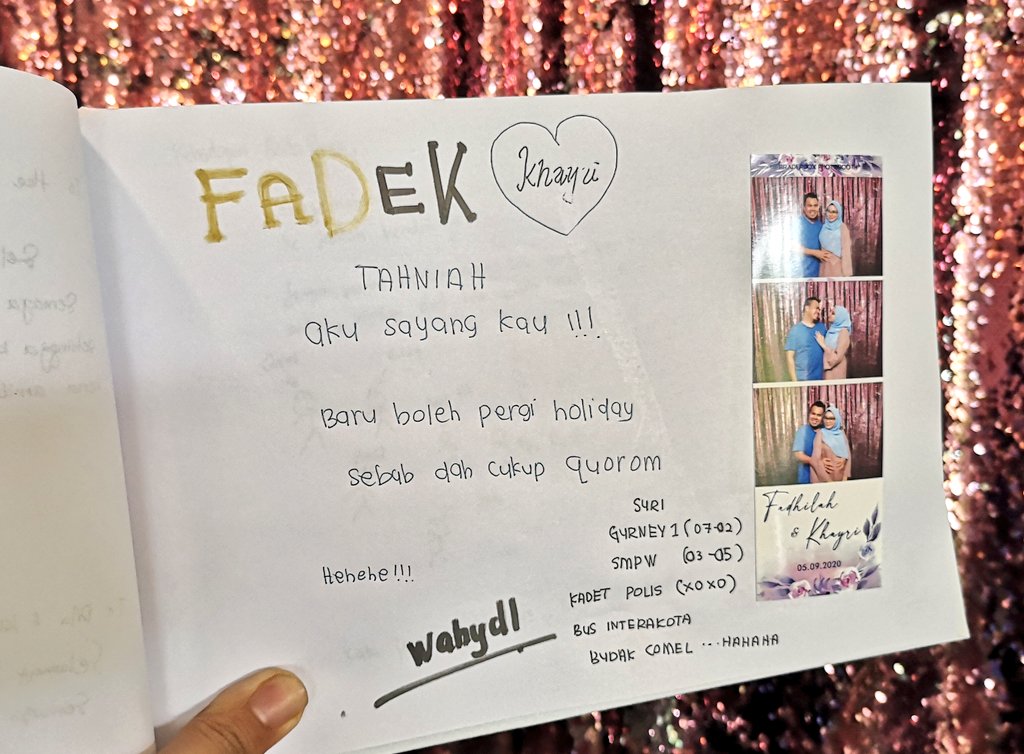 WahidaHalim's tweet photo. Congratulations fadek! Kau yang kahwin aku yang sebak. Sedih terharu tengok reaksi mak ayah bila anak tunggal diorang kahwin.
Paling best sebab semua family kau ingat aku. Along is officially off the market. π
#sjkg1 #smkpw #rumahsuri #kadetpolis #basintrakota #budakcomel https://t.co/XrXthDXkT8
