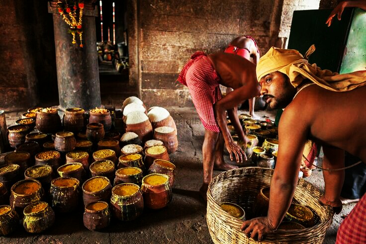 56 types of food items are directly offered to the Lord Jagannath, offering starts off with spice and ends with sweets, cooking is preferred on 240 hearths in earthen pots inside the temple Kitchen,earthen pots are healthier and tastier in comparison to the metallic ones