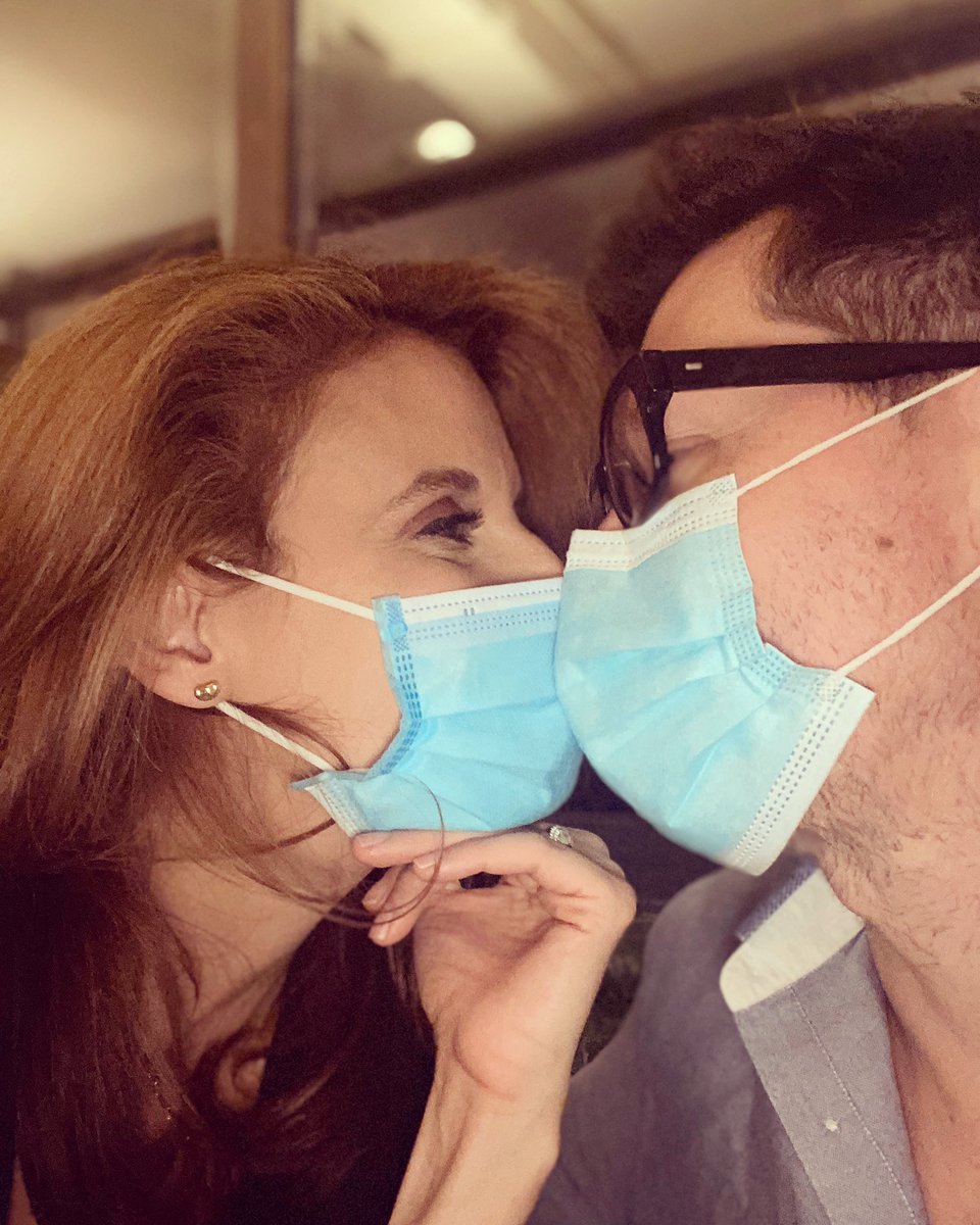joannevrakas's tweet photo. Several filters later and this is still what love in the time of COVID looks like. And you know what, I’m okay with that.
Stay safe my friends, wear a mask.
❤️💕🦊🦊
#inthistogether
#loveinthetimeofcovid #staysafe #wearamask #themonets #family #andremonet #masks #covid19 https://t.co/FmnSKlpNB0