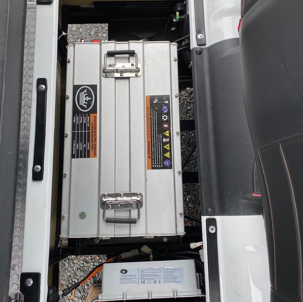 SportzSouthern's tweet photo. -Maintenance Free 130AH LITHIUM ION Batteries
( Charge Empty to Full in 5 Hours- 60 Miles Ride Time-5 Year Warranty-12-15 Year Battery https://t.co/sCd5TkM9cB