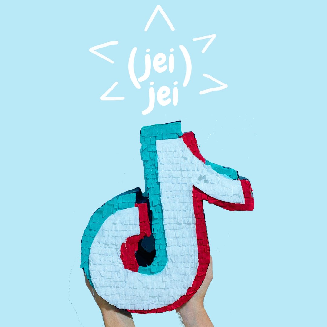 jessardz's tweet photo. Comencé mi negocio de piñatas personalizadas a sus ordenes :-) 💘 https://t.co/2xpKtuNWiy