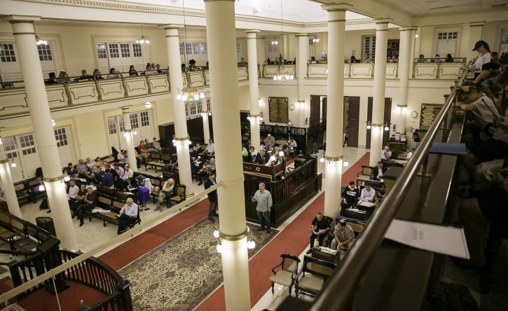 Maghain Aboth Synagogue was built in 1878 in Singapore by Baghdadi Jews.It mixes Colonial and Neo-Classical styles and it is the oldest synagogue in South East Asia.