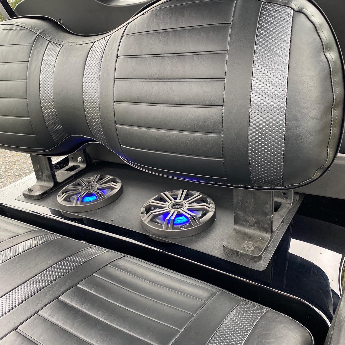 SportzSouthern's tweet photo. 2021 Dark Knight Limited Edition Club Car Villager V4L 48v Electric Lifted Golf Cart https://t.co/EA1bij9oR3