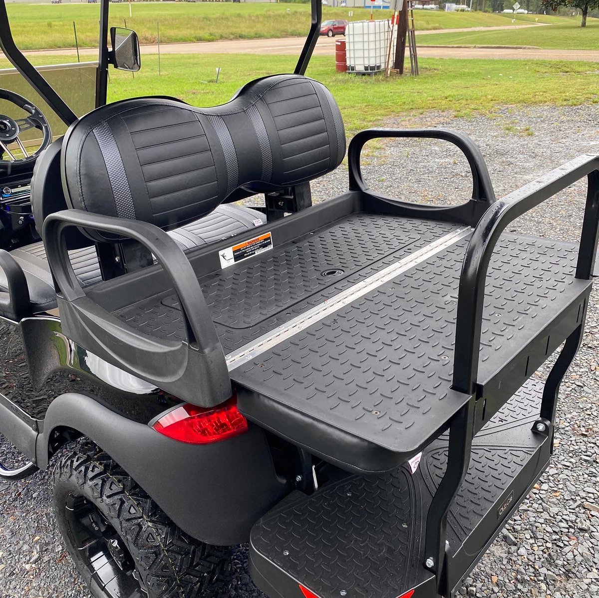 SportzSouthern's tweet photo. 2021 Dark Knight Limited Edition Club Car Villager V4L 48v Electric Lifted Golf Cart https://t.co/EA1bij9oR3