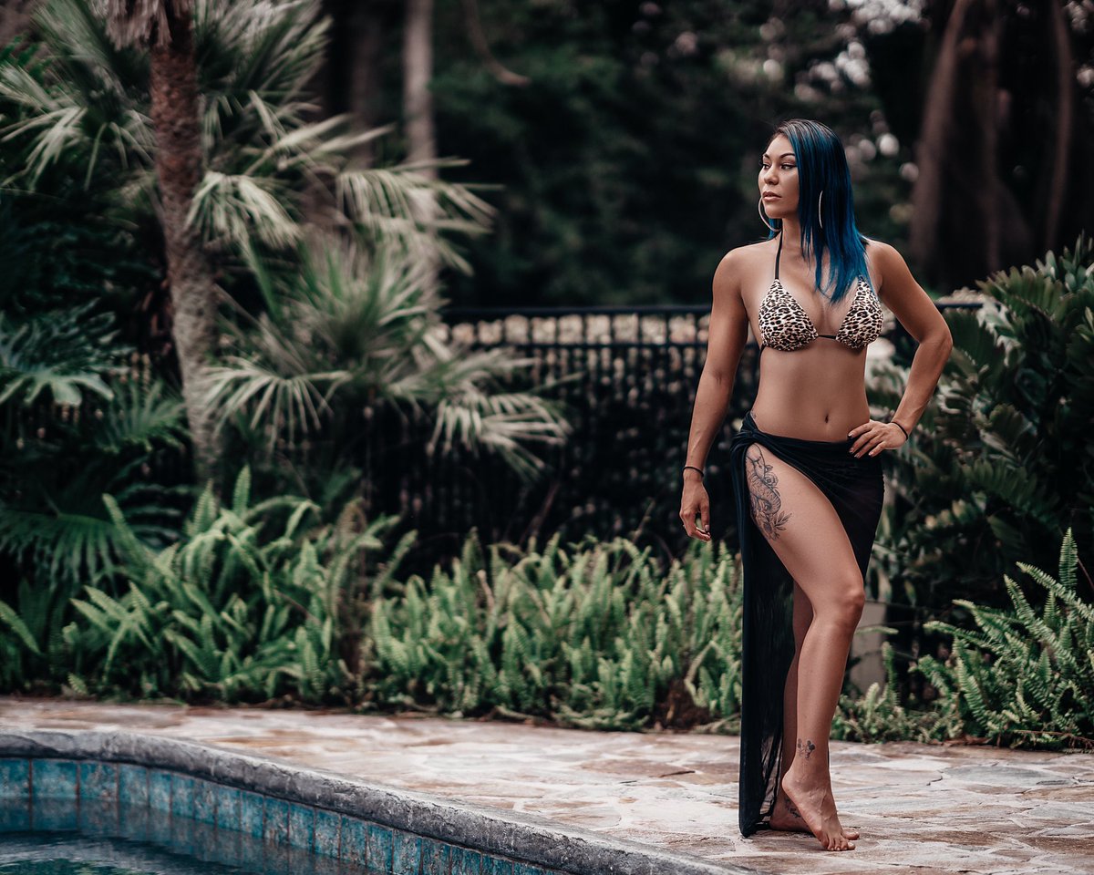 MiaYim's tweet photo. Elegant but dangerous. #HBIC 📸 ForeroPhotography on IG https://t.co/HeRvRIWOte