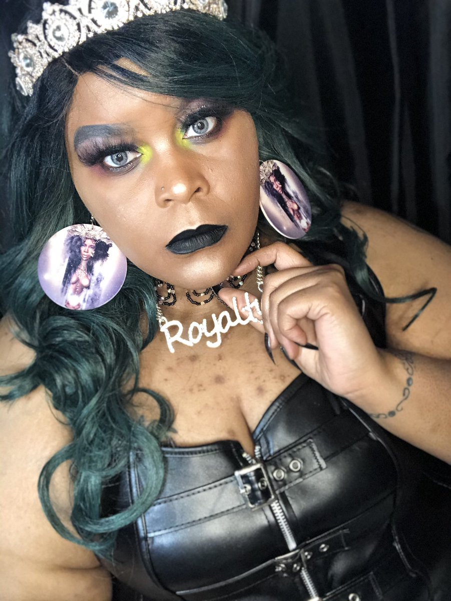 part of a challenge i had to do 

features products from <a href="/WikkedCosmetics/">Wikked Artistry</a> <a href="/RainbowStation/">The Rainbow Station</a> <a href="/TheCrayonCase/">The Crayon Case Cosmetics</a>  and a few others