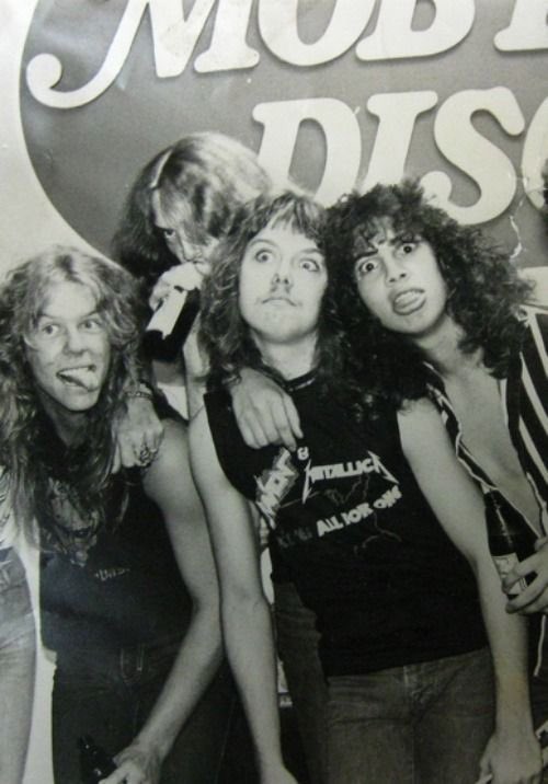 Metallicafan177's tweet photo. I got some crazy shit on here 👌🏻 https://t.co/OSORmmQsUo