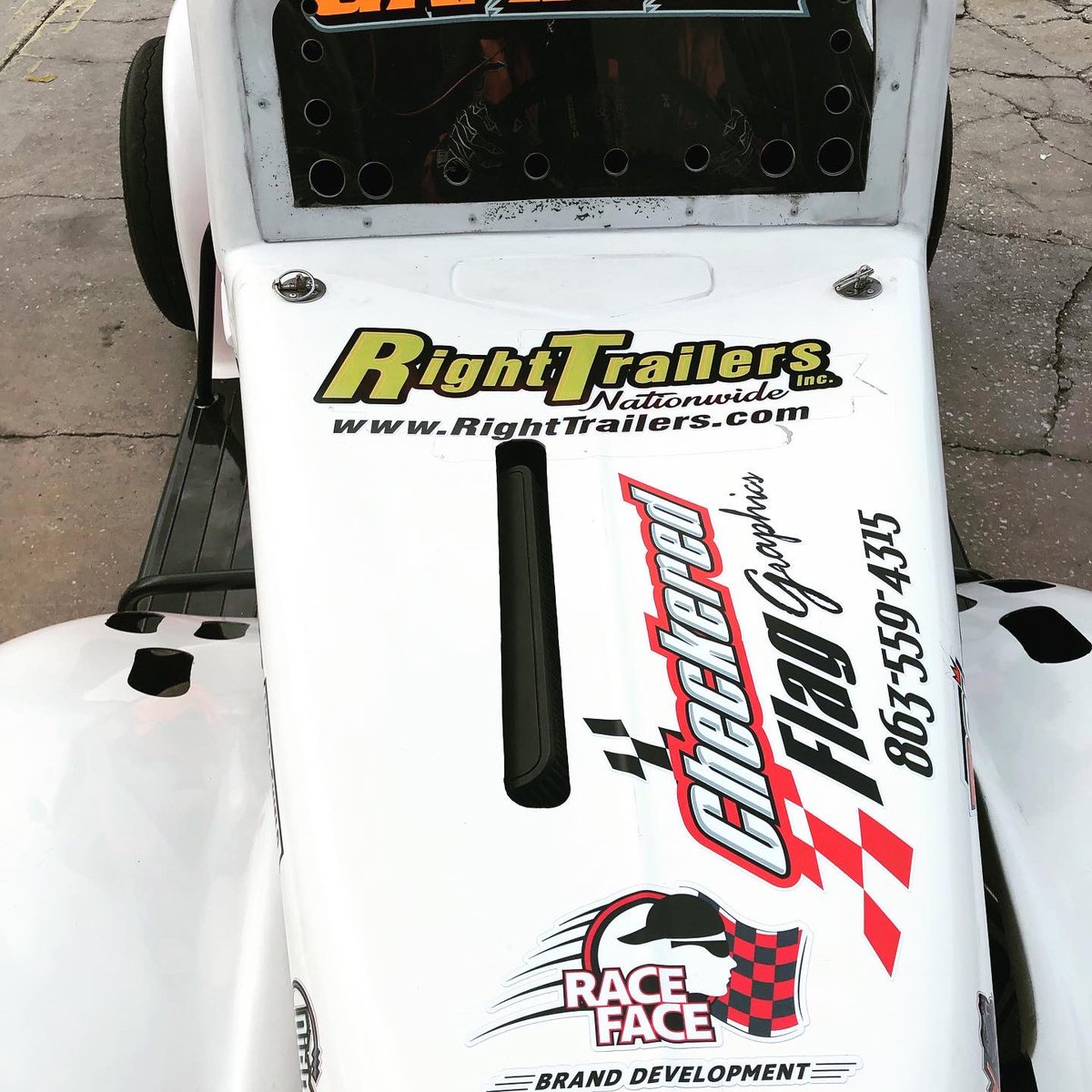 Today at Auburndale double feature INEX event, battled through electrical problems, qualified P-2 out of 13 with our @righttrailers legend car. Thanks to my dad and my uncle and to all my sponsors @fojfoundation @fojfoundation @raceface_bd #racecar #gottagofast