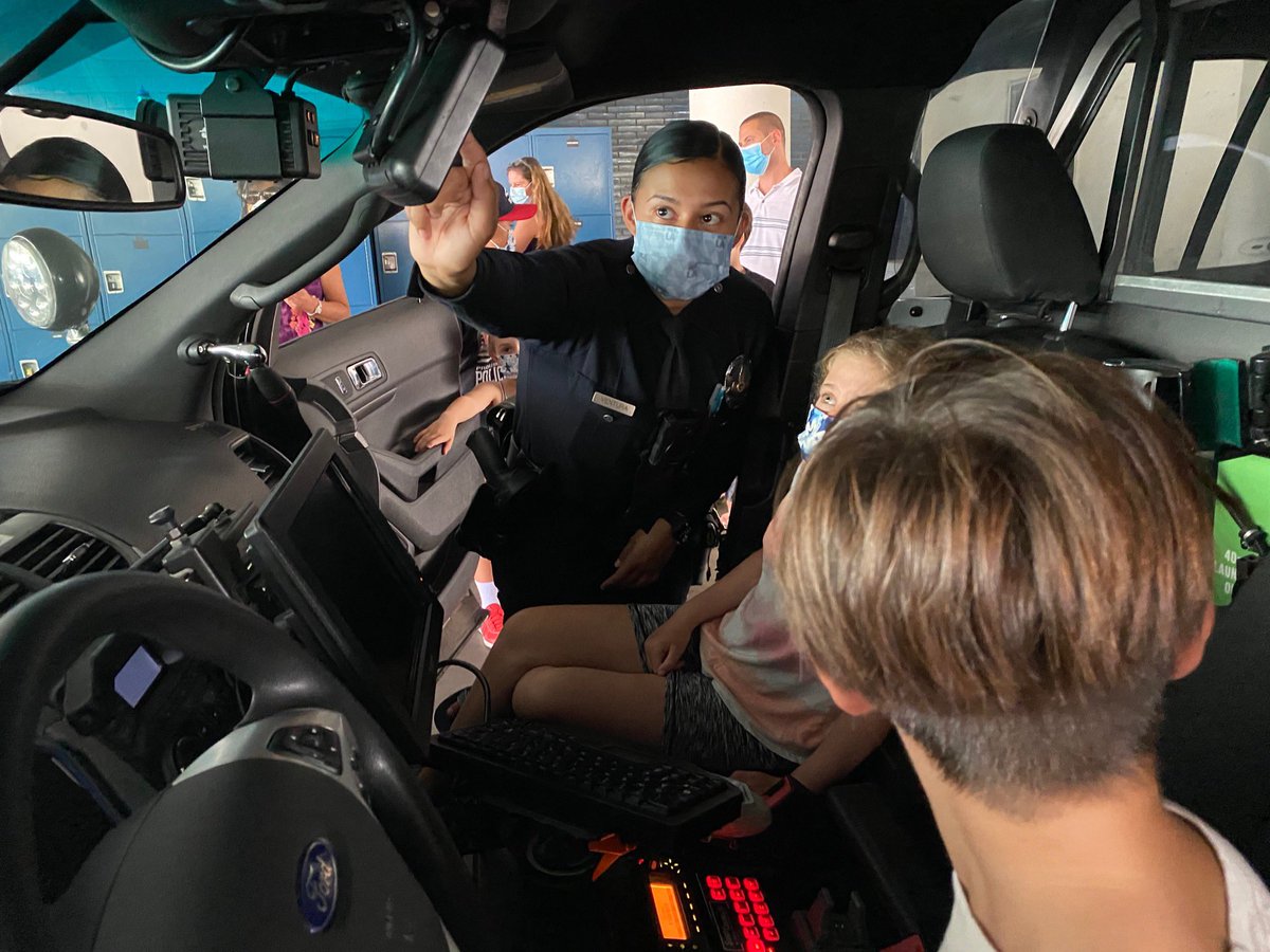 Consistently humbled by the heart of our community.

A special thanks this #LaborDayWeekend to Kids for Cops for stopping by our Van Nuys Community Police Station to thank and show support for our men and women in blue.