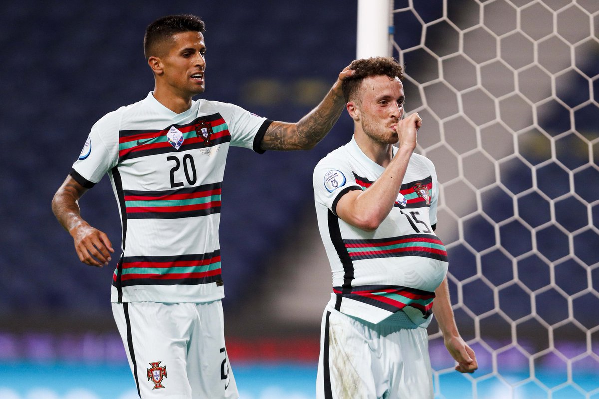 DiogoJota18's tweet photo. So proud ! 
Orgulho enorme 🤩🇵🇹⚽️ https://t.co/ggNci8U5KV