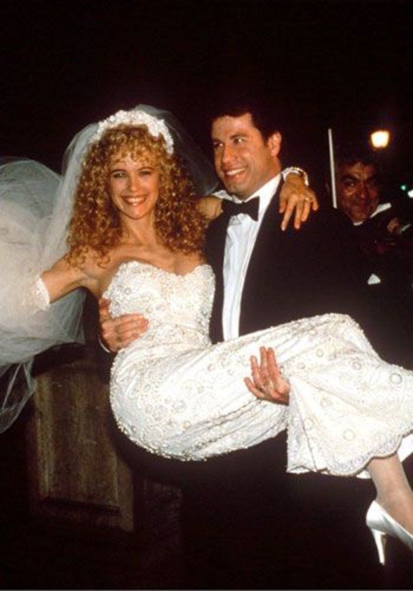 On this date ,September 5th ,1991 John Travolta and Kelly Preston were  married. This has to be a very sad day for John. He should still view this  as a special day,, image size:840x1200