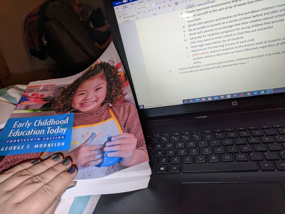 ImNKOTB1D4ever's tweet photo. Thank you for a great day @Wahlburgers and @DonnieWahlberg 💚🍔💚 but, I gotta do homework now, with my neck light and all! 😝 #wahlburgersSTC #donniewahlberg #happyplace #totsflight #studytime #ece #earlychildhoodeducation #study 🤓 https://t.co/QMoqWUbY9h