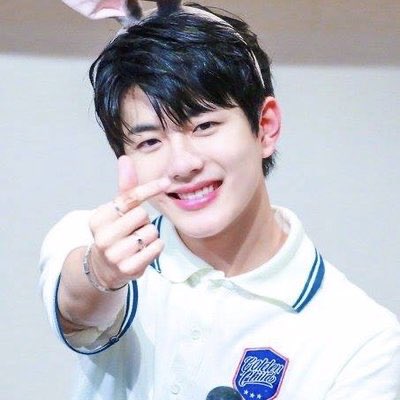 Choi Bomin as mocha bear, thread;