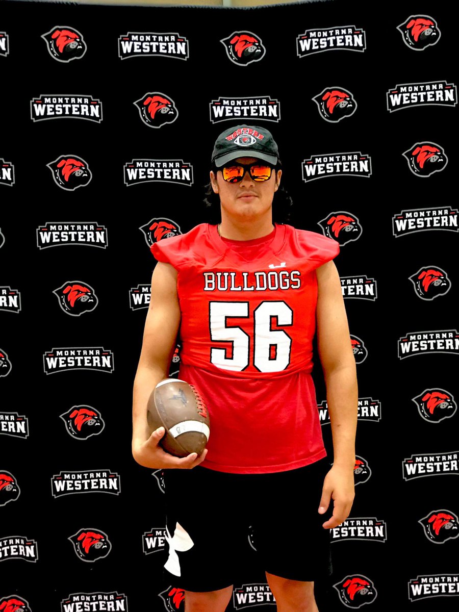 CBraverock's tweet photo. Thanks @UMWFootball  For the official Visit! Loved the program and how straight up @CoachNourse_UMW  and his Coaching staff was!! Future is bright for us!!!🏈📚 @CoachTodd68  #JYD #Dawgs 🐶🔴⚫️ https://t.co/lfuhIiE8rB