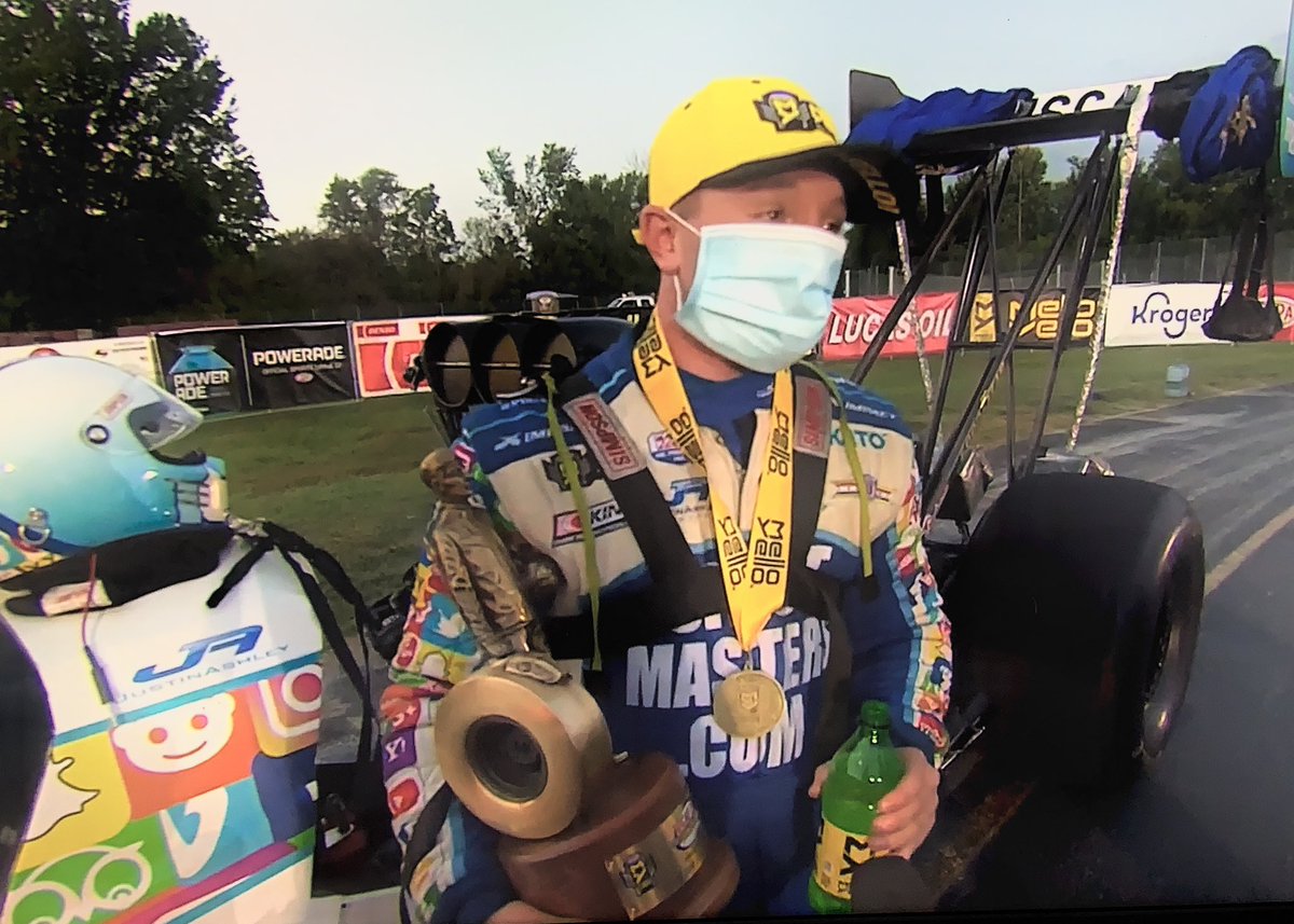 ELZZ101's tweet photo. @TheJustinAshley @NHRA @WFORadio @AmandaBusick #firsttimeWinner #Congrats #nitrotime @strutmasters @katmac801 @wst_photo @WFOJoe @NHRAReinhart https://t.co/M80tEh7vsv