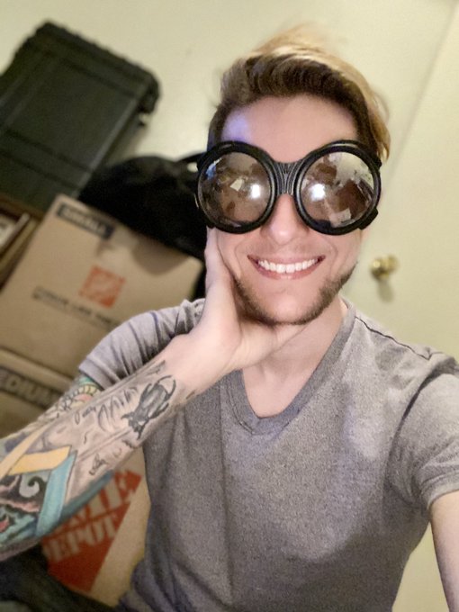 LMAO i found my goofy big lense goggles, i forgot i had these ROFL 😂🤣 https://t.co/hSltUWgZbW<a href="/tag/dinner"class="tags"><span>#dinner</span></a><a href="/tag/yummy"class="tags"><span>#yummy</span></a><a href="/tag/yesplease"class="tags"><span>#yesplease</span></a><a href="/tag/vegetarian"class="tags"><span>#vegetarian</span></a><a href="/tag/tastey"class="tags"><span>#tastey</span></a>