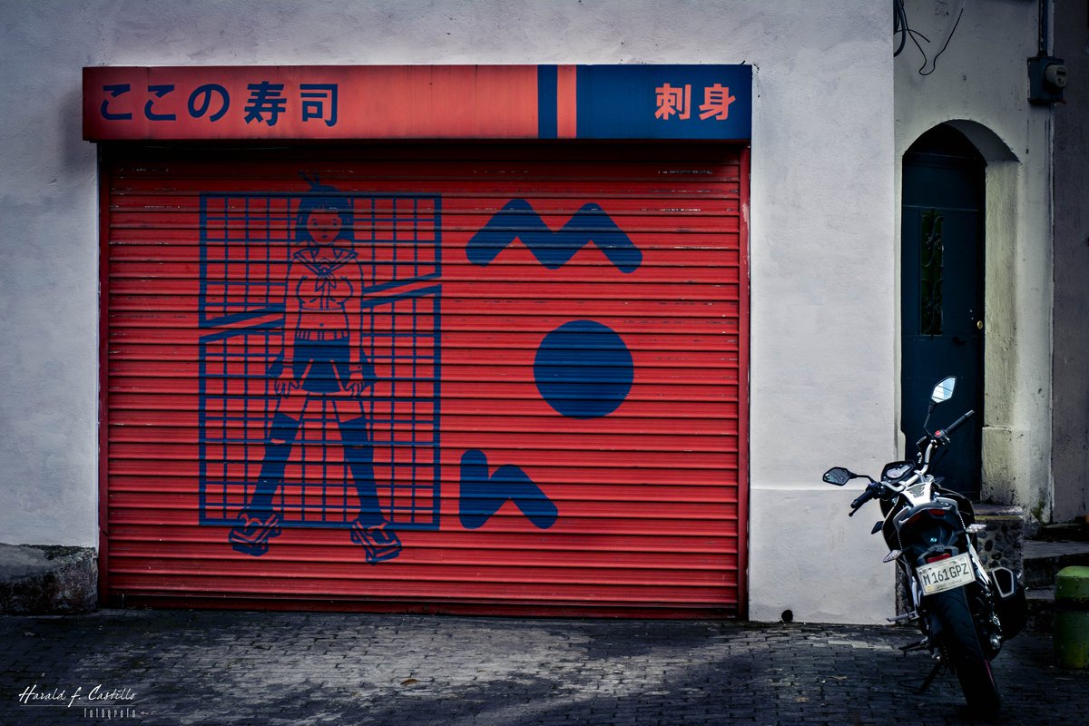 Haraldshots's tweet photo. Street 📸 #arquitecture #photography #blackandwhite #streetphotography #flores #nikon #nikontop #StreetArt #50mm #perhapsyouneedalittleguatemala #visitguatemala #colors #photographer #arquitecturephoto #4gradosnorte #Guatemala #japanesephoto #soy502 https://t.co/9EBYs9P5HE
