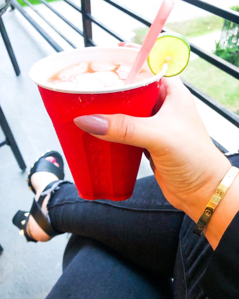 azsundvl's tweet photo. Going into this Labor Day weekend sippin’ on a Bitchelada. Thanks @lisarinna &amp; @AlexanderWangNY for the recipe! 💋 https://t.co/Fi7XIC1bRJ
