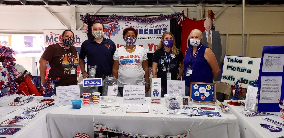 BradshawforTN's tweet photo. Beautiful day for the Sevier Co. Fair and talking with Tennesseans about the fight for our future!
It was a such a pleasure to spend the day with @BlairWalsingham and @SevierDemocrats.
Let’s win this— together 🙌🏾🗳 #WeAreTN #TransitionTN #NewSouthRising https://t.co/eetxb28vYI