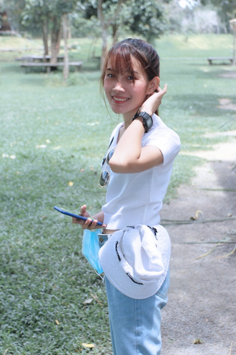 fernfeing_'s tweet photo. ยิ้มนิดยิ้มหน่อย ก็หาว่าเรา ''อ่อย'' เธอ 😁❤️ #แคปชั่นอ่อย #แคปชั่นน่ารัก #แคปชั่นกวนตีน #แคปชั่นโดนๆ https://t.co/VPsxvz7DkT