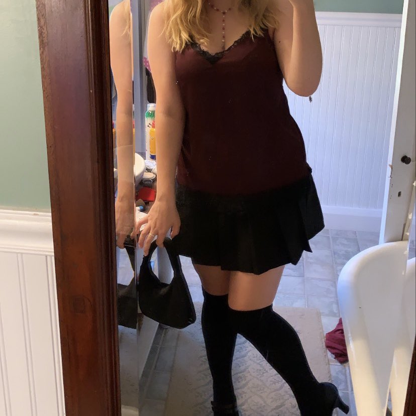 supremegorl is back tweet media