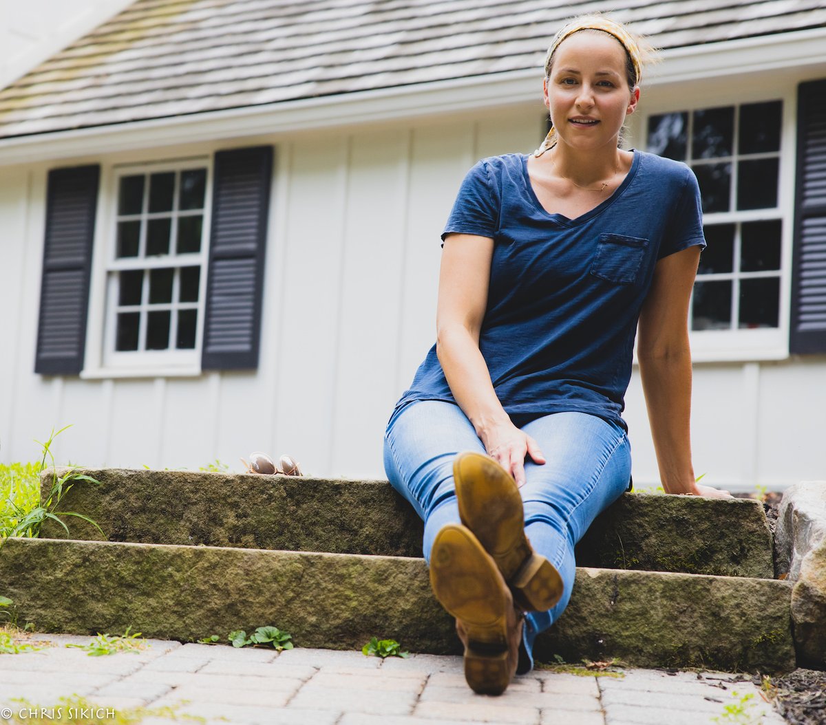 MAGNETMagazine's tweet photo. #IsolationDrills: @maggiepopemusic (@undertheoakband). Like the majority of you, all of us in the Philadelphia area are staying at home, learning to adapt to our “new normal.” MAGNET is checking in with local musicians. Photos by #ChrisSikich (@countfeed): https://t.co/Mrjxhocsz8 https://t.co/Hcr4JyIBOo