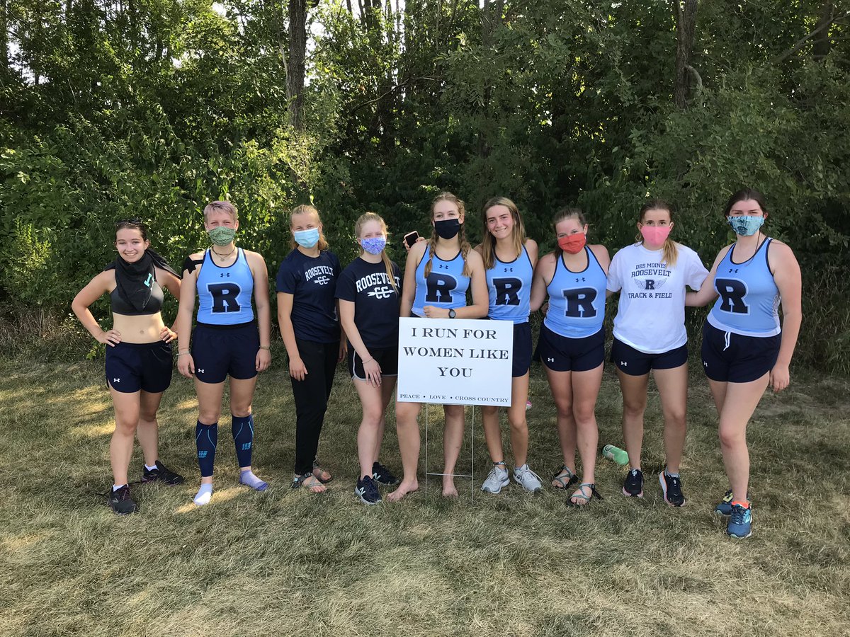 The Lady Riders ran GREAT at Urbandale today. Congrats to all especially the seniors and first time runners.  ❤️✌️CC