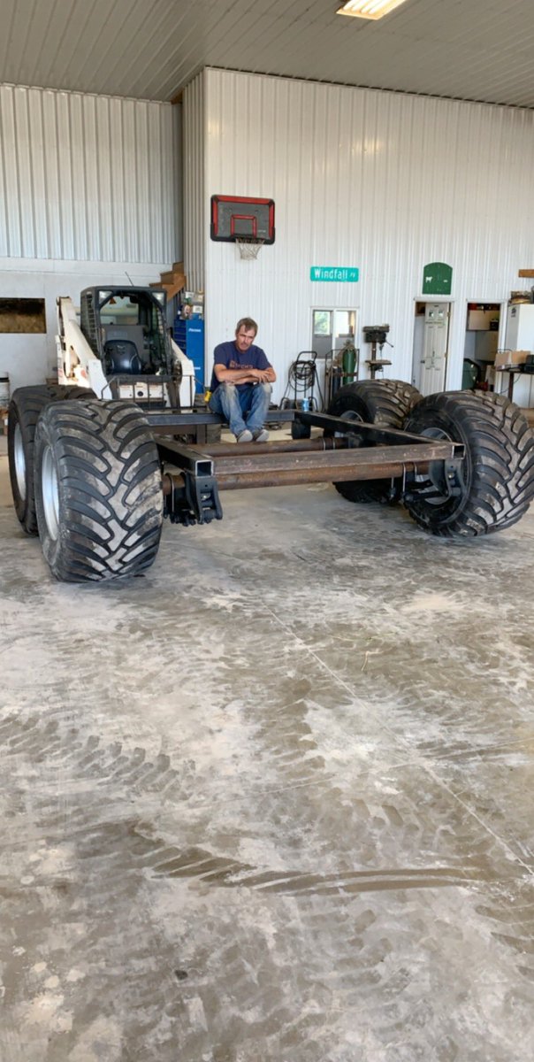 mduthe's tweet photo. Wagon project complete! Let harvest 2020 begin! @dave_uthe design https://t.co/U2xDZPQXbI