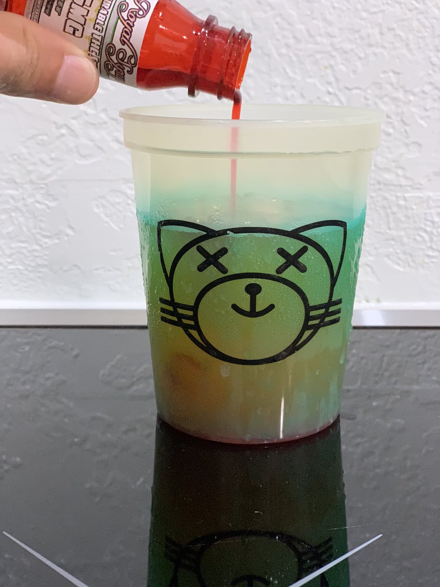 PhilthyWook's tweet photo. Friday night juice. #ImperialEdibles #oxcy #kissland #xo #xotwod #TheWeeknd Amazing cups made by @gixorgiarose and these cups are fuckin legit. https://t.co/PCNeAZv7qk