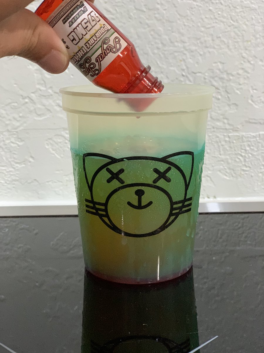 PhilthyWook's tweet photo. Friday night juice. #ImperialEdibles #oxcy #kissland #xo #xotwod #TheWeeknd Amazing cups made by @gixorgiarose and these cups are fuckin legit. https://t.co/PCNeAZv7qk