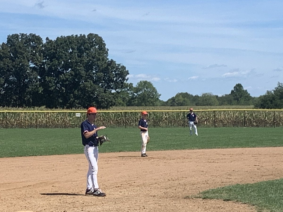 kevhowie's tweet photo. Nova Premier 14U Orange kicking off the fall season. 1-0-1 in pool play. Bracket play on Monday.
@NOVAPremierBB @ekbaseball571 #fieldofdreams #baseballincornfields https://t.co/7rAlBdMwr0