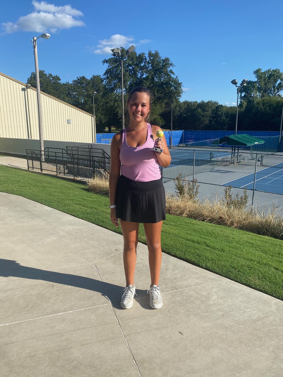 wolves_sftennis's tweet photo. Congratulations to both Rylee Day and Jacob Cumpton for placing 1st in singles at the L6 USTA Oakwood Country Club Open. @SFWolvesAthl https://t.co/BGlDeDoNW5