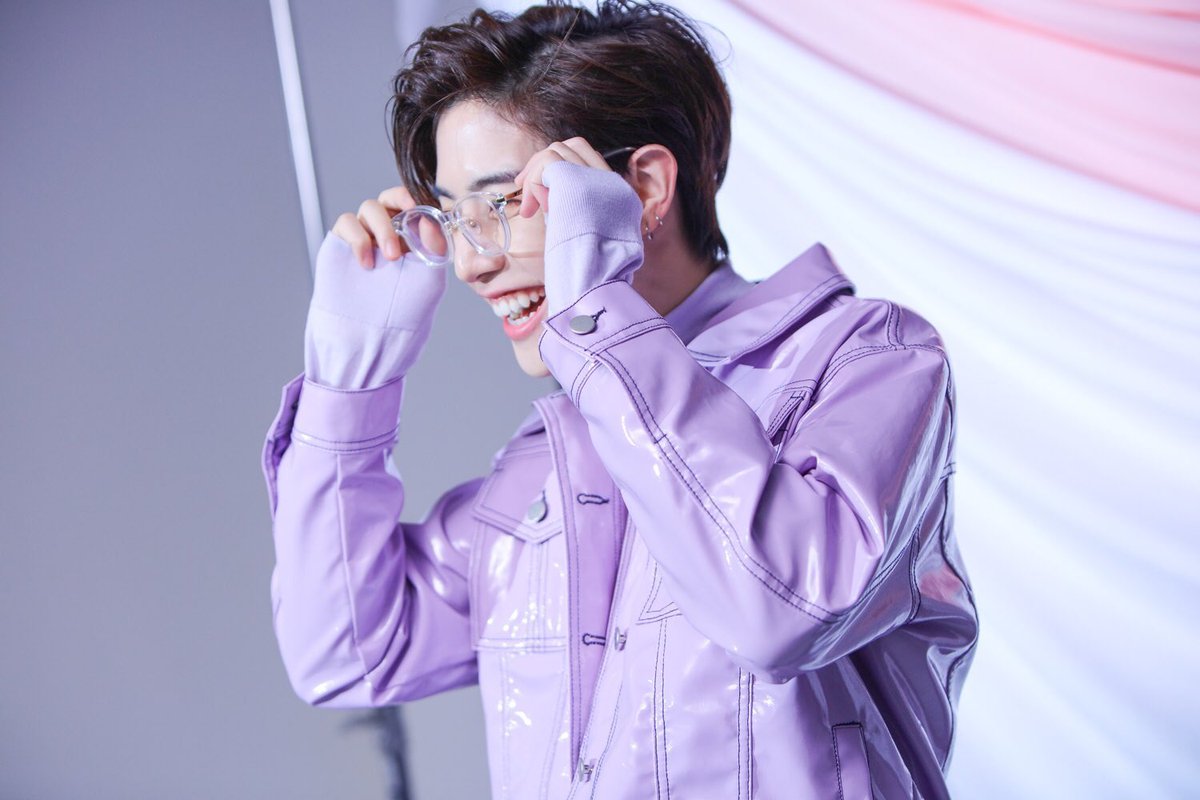 Marktuan shining smile a needed thread. — BEAUTIFUL SMILE FROM MARK TUAN SHINE YOUR SUNDAY —