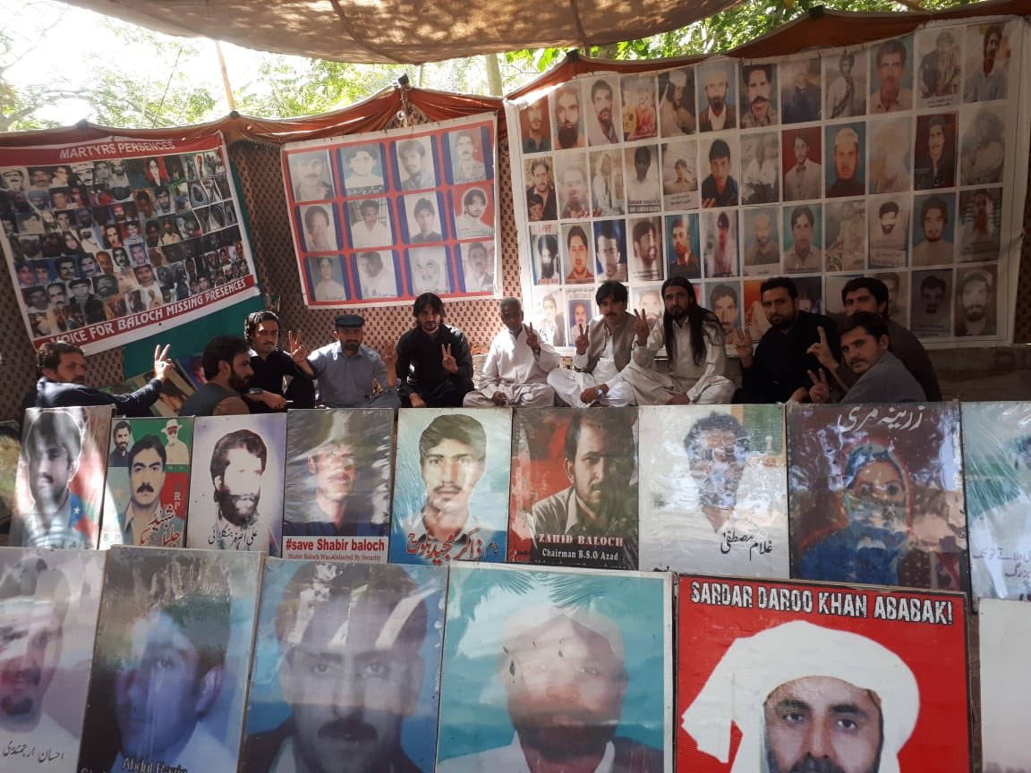 QadeerMama's tweet photo. . @PashtunTM_Offi  delegation visited our #VBMPCamp for solidarity with families of #BalochMissingPersons .
@a_baitanai  said that Pashtun &amp; Baloch suffer from similar injustices #enforceddisappearances &amp; #extrajudicialkillings r commonplace in their respective regions. @mazdaki https://t.co/OboswSJi9f