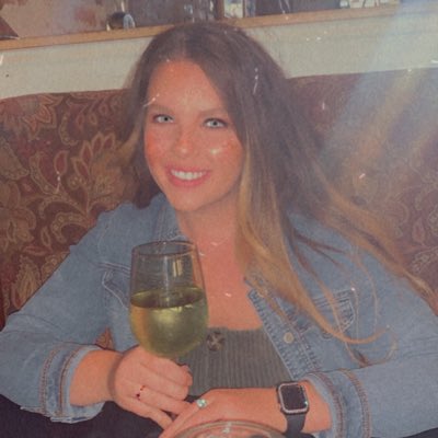 KateCoppernoll's tweet photo. #NewProfilePic https://t.co/hFnNJPdgRz