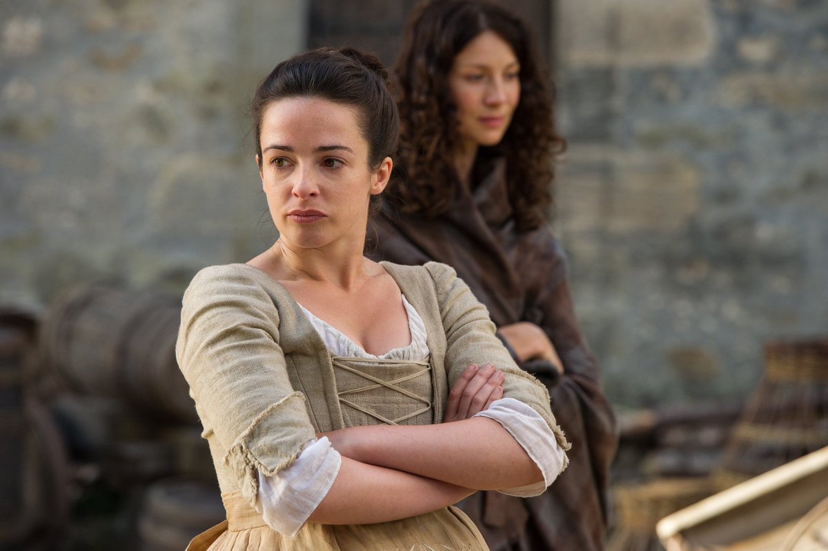 ChaoticOctopus's tweet photo. ... at all that he’d brought an Englishwoman home as wife, especially after their experiences with the English! Calling Claire a trollop! Check out the look on Claire’s face! 🤣 1/2 #OutlanderWeeklyWatchParty #Lallybroch https://t.co/Z075ybo4s4